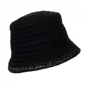 cappello da donna di lana con decorazione lurex