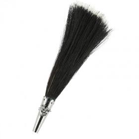 Accessorio per cappelli con applicazione 