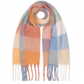 Sciarpa scozzese da donna - stile e comfort