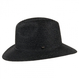 Cappello estivo da donna: stile e protezione