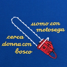 Grembiule in cotone blu con frase umoristica