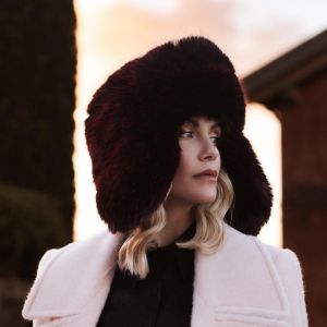 Elegante cappello da aviatore in felpa per donna