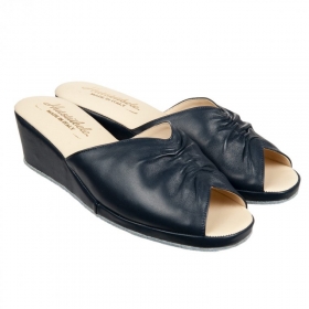 Pantofole donna in pelle con tacco