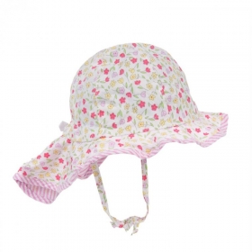 Cappello da bambina Sterntaler con protezione e stile