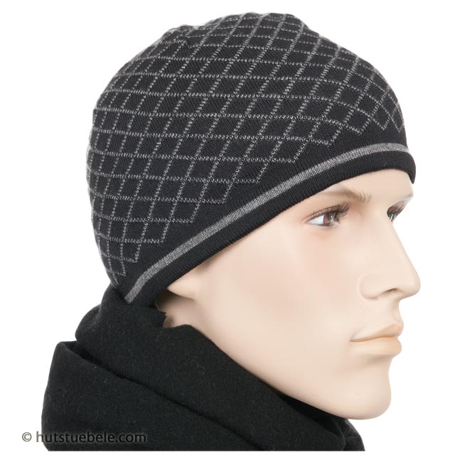 1. Cappello da donna lavorato a maglia Vivisence con pompon
