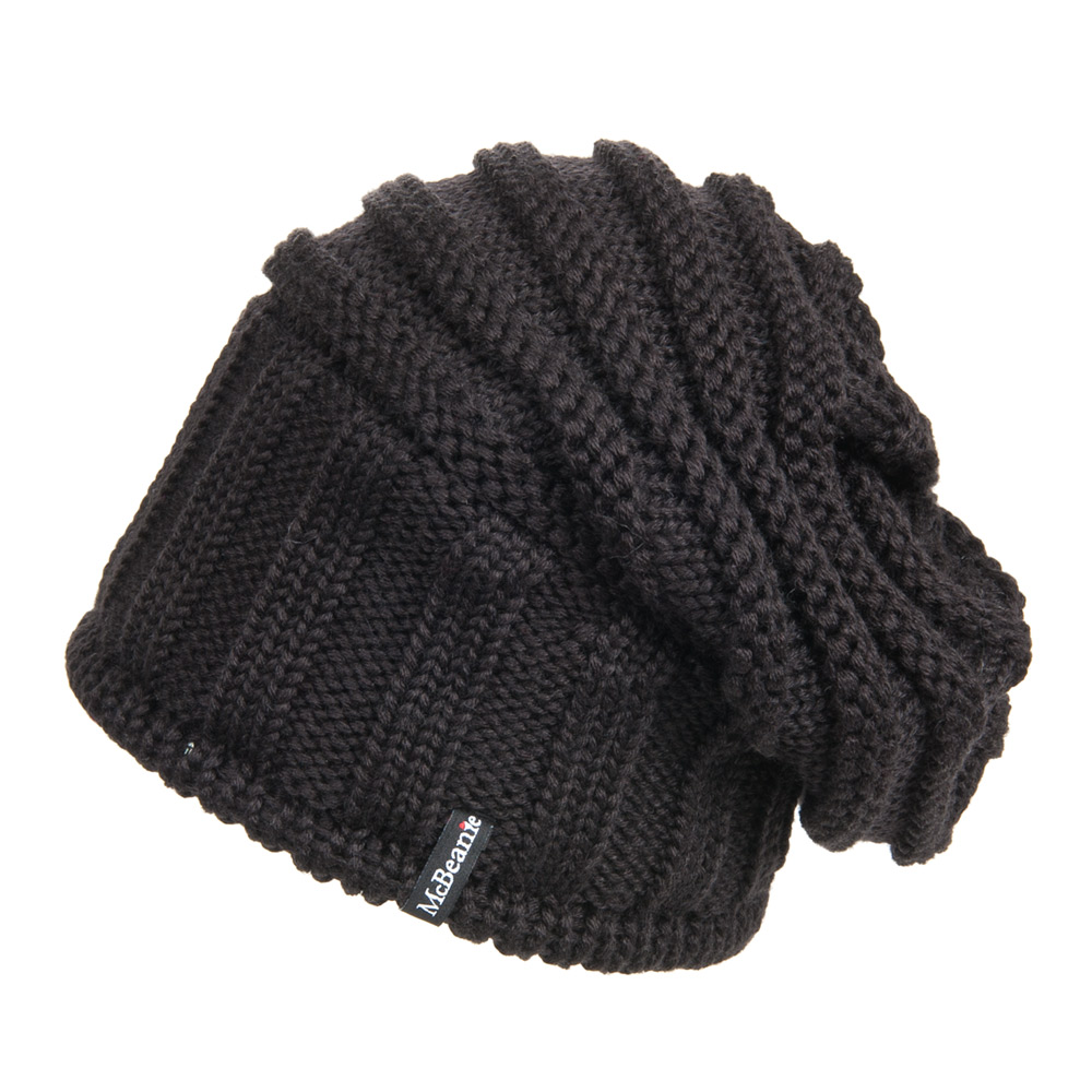Cappello rasta da donna con un´ ampia fascia a maglia