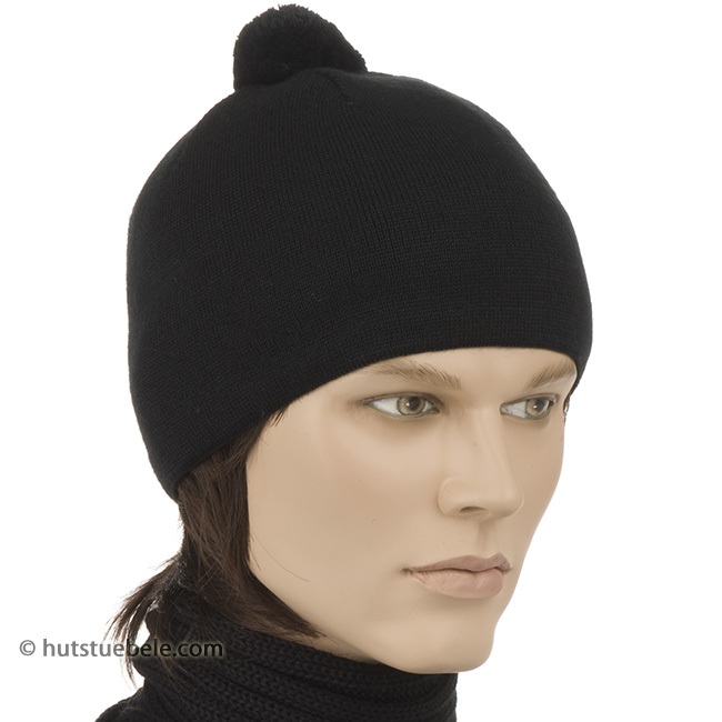 berretto in maglia con pompon