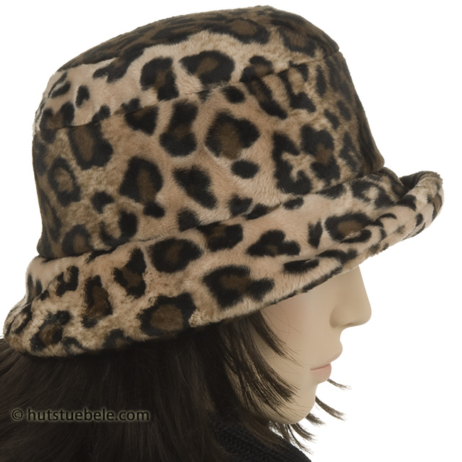 Cloche dal look leopardato