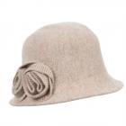 SEEBERGER | Cloche aus Walkwolle mit dekorativer Strickblume beige